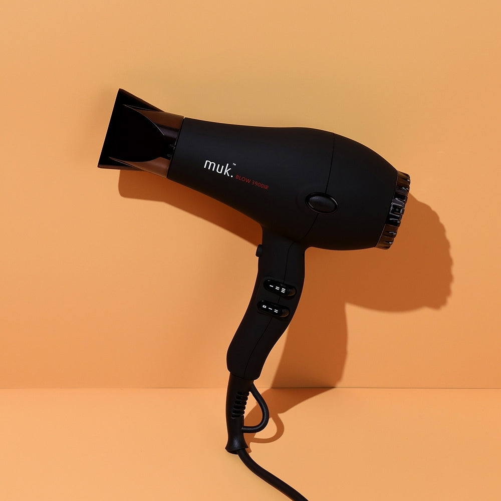 Muk Blow Hair Dryer Matte Black