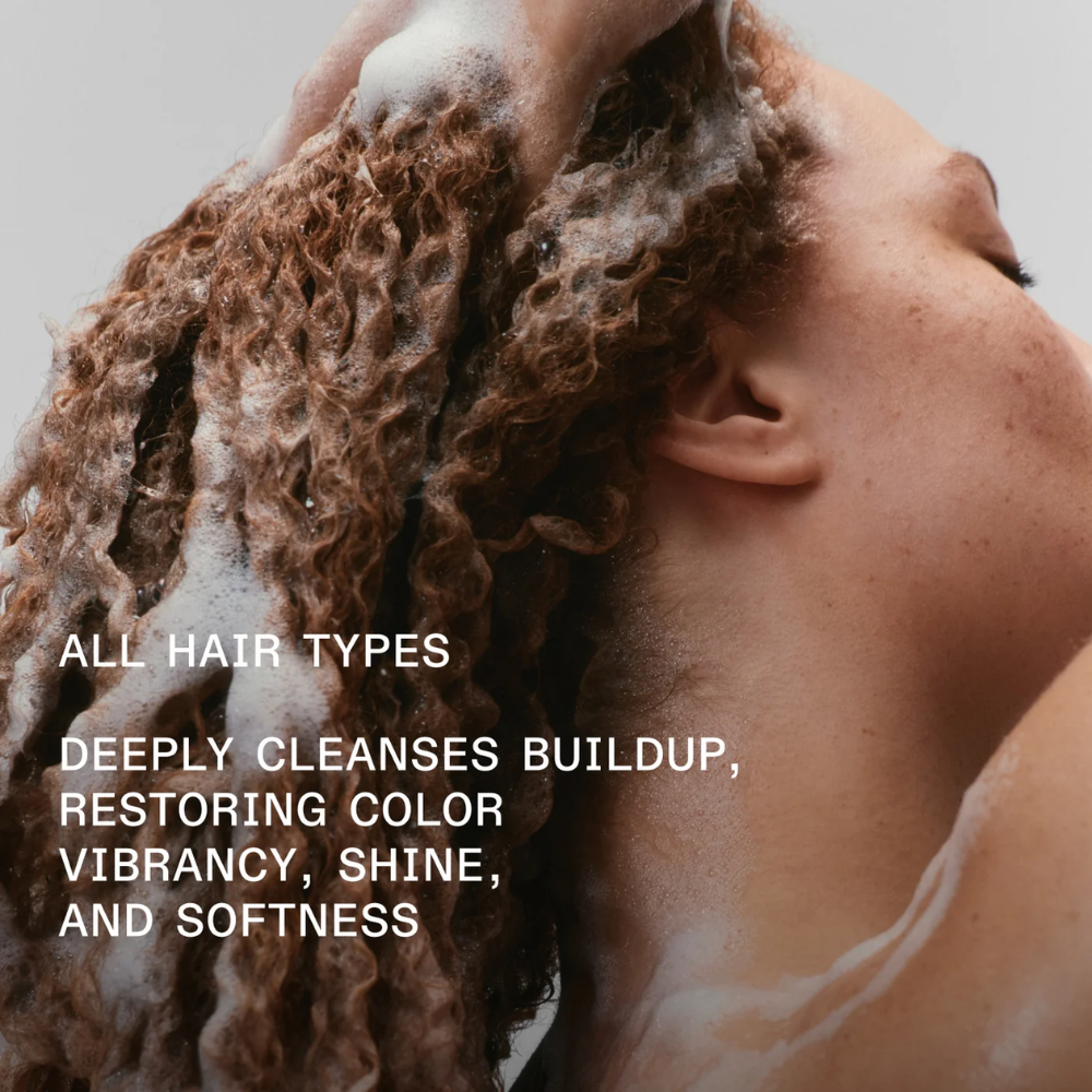 Olaplex No.4C Bond Maintenance Clarifying Shampoo 250ml